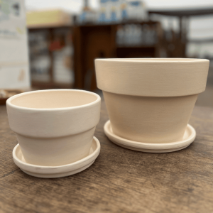 Macetero colonial con plato