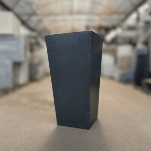 Maceta rotomoldeo MAIDA piramidal lisa